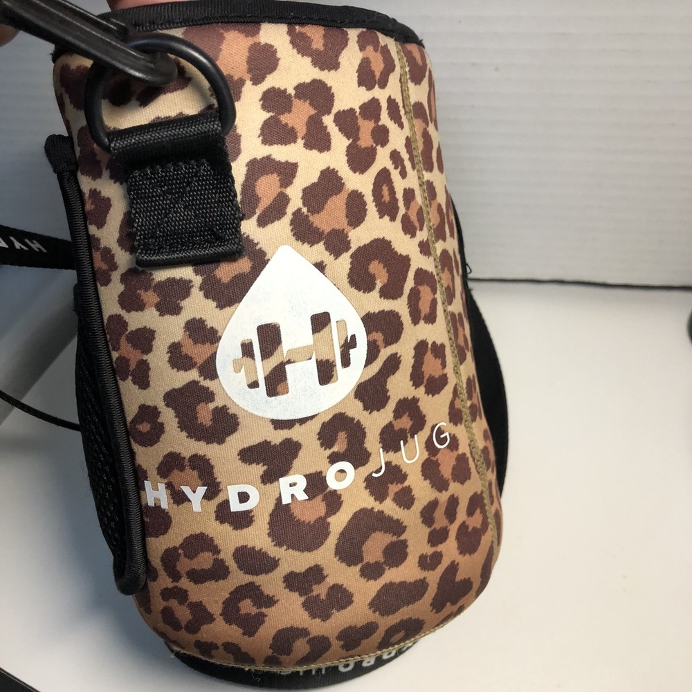 Hydrojug Jug Insulated Sleeve Carrier Cheetah print With Strap 73 Oz